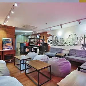 2* Hotel Cápsula Hipstercity